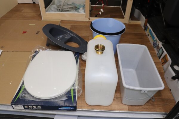 Tankverschraubung Messing mit 1 1/4 Zoll Aussengewinde x 1 Zoll Innengewinde – Bild 2